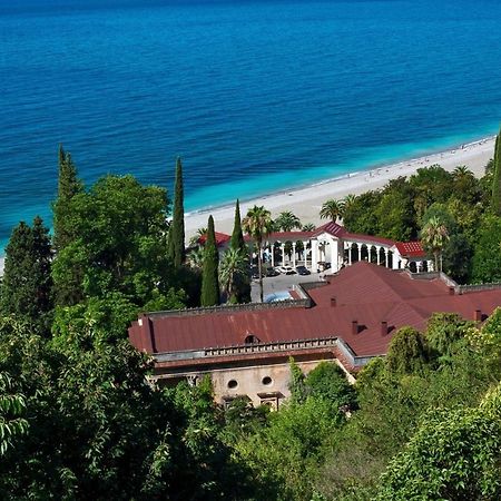 Calipso Sea Hotel Гагра Экстерьер фото