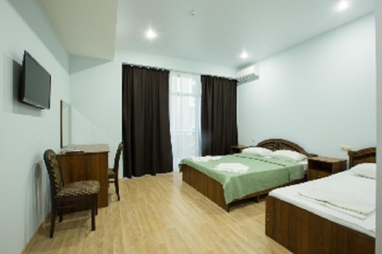 Calipso Sea Hotel Гагра Экстерьер фото