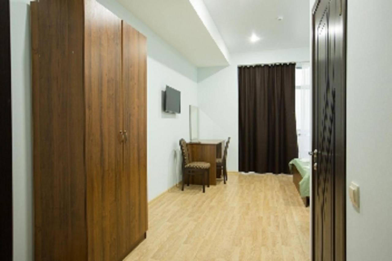 Calipso Sea Hotel Гагра Экстерьер фото